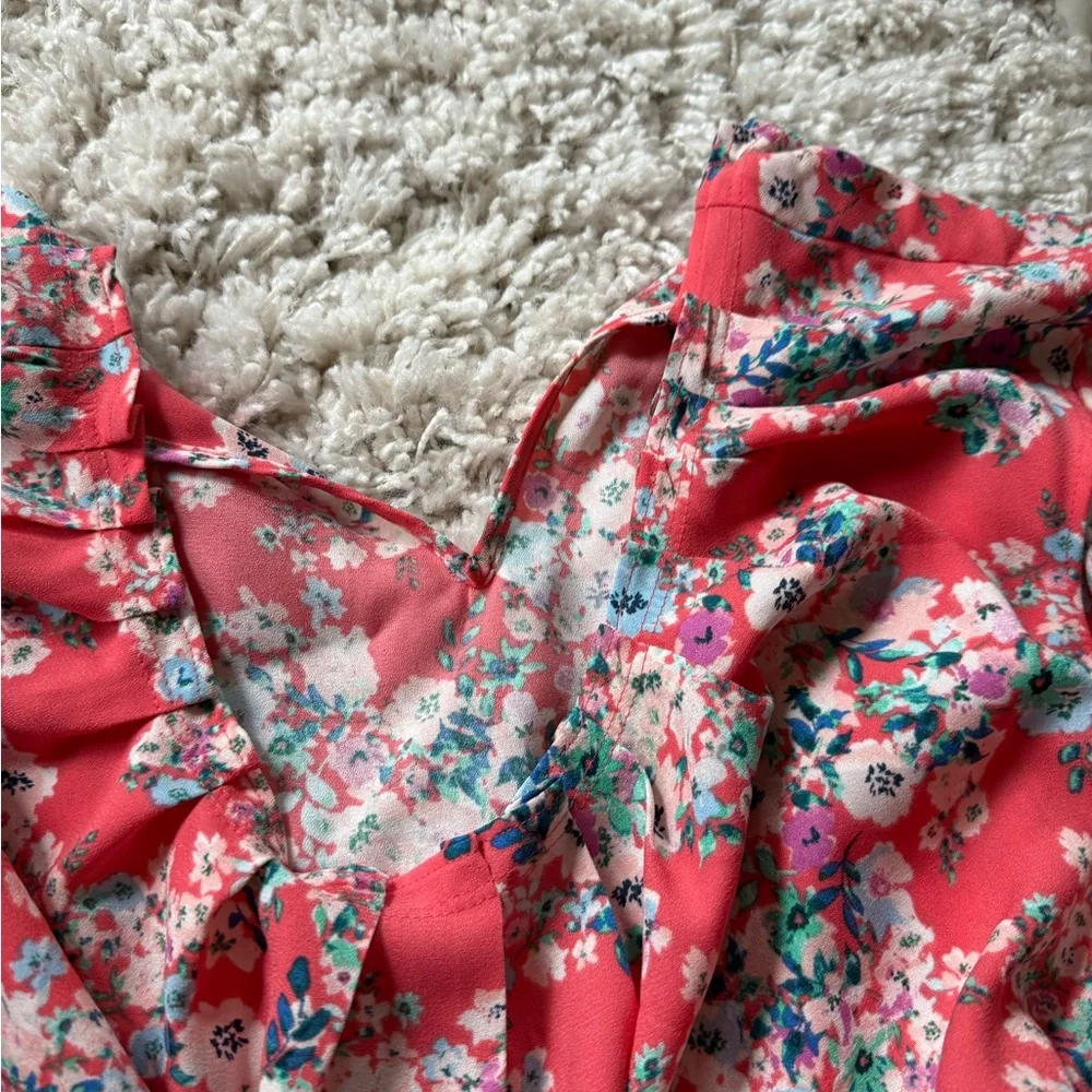 Multicolored Flutter Sleeve Ruffled Blouse - Picture 6 of 8